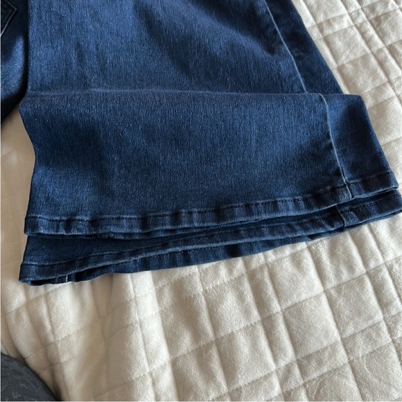 CLOSING 7/31 ☮️WE THE FREE☮️PENNY PULL ON FLARE JEAN DARK WASH - Picture 4 of 4